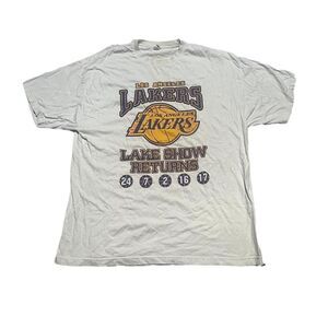 Modern 2008/2009 Los Angeles Lakers “Lake Show Returns” T Shirt